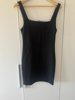 Lote 2 vestidos , otro lo regalo