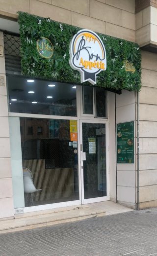 TRASPASO TAKE AWAY EN ZONA UNIVERSITARIA TERRASSA