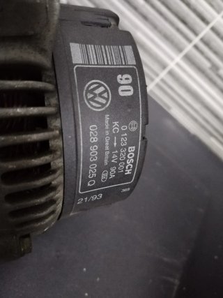 Alternador Bosch VW Golf MK2 028 903 025 Q