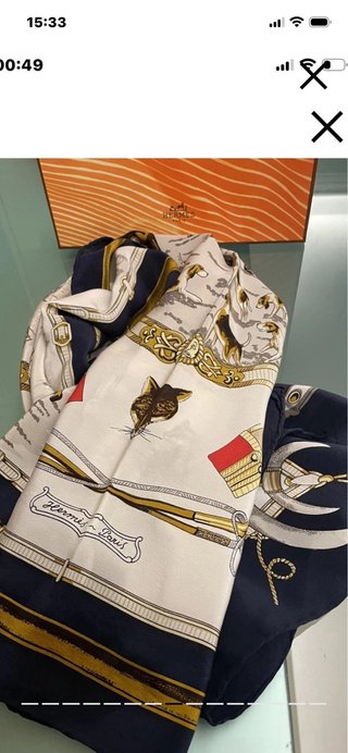 Foulard Hermès vintage .