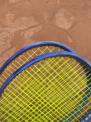 2 Raquetas Yonex Ezone 100 + 2 sets grommets