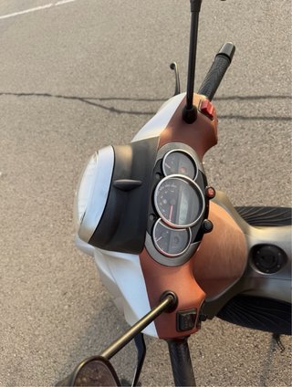 Piaggio Beverly 350 Sport Touring