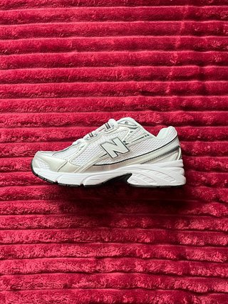 New Balance 740 Mujer Blancas y Azules