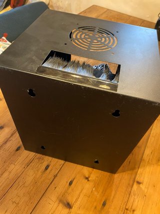 Switch poE+ y rack para instalación Voz/Datos