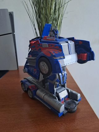 Camión Transformer Optimus Prime