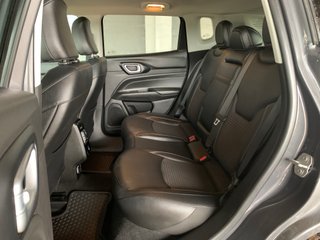 Jeep Compass Gse T4 Limited MT FWD