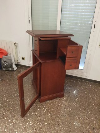 Mueble TV madera con vitrina