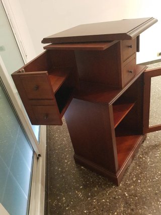Mueble TV madera con vitrina