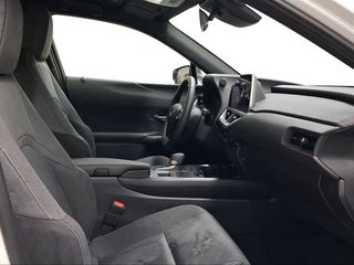 Lexus UX 2.0 300h UX Plus