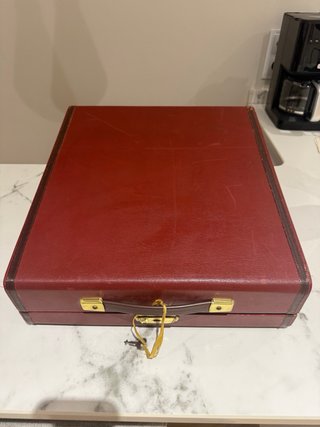 Máquina de escribir Olivetti Studio 44 vintage