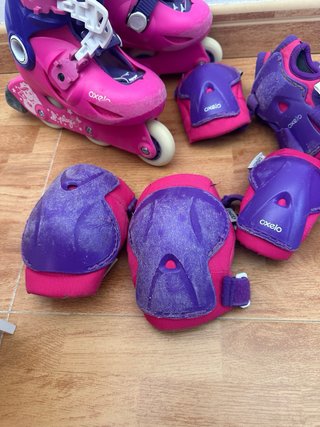 Patines infantiles con protecciones y casco
