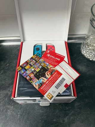 (Nueva) Nintendo Switch OLED NEGOCIABLE