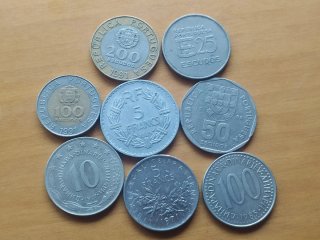 Lote 87 monedas de diferentes países del mundo