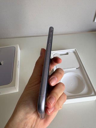 iPhone 11 Viola