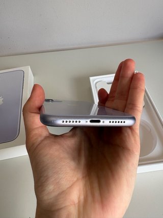 iPhone 11 Viola