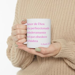 Tazas de cerámica que inspiran al amor.