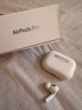 Apple AirPods Pro (2.ª gen.) (derecho y estuche)