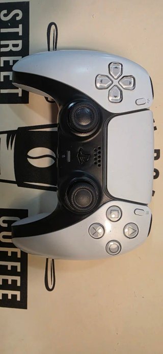 Mando PS5 DualSense Blanco y Negro