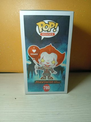Funko Pop Pennywise con Globo 780