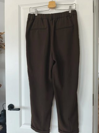 Pantalón vestir Zara verde caqui Talla M