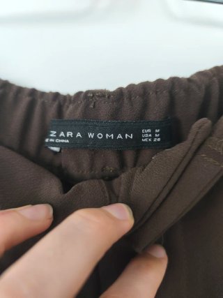Pantalón vestir Zara verde caqui Talla M