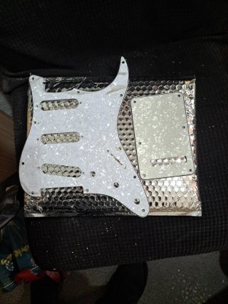 Protector guitarra Fender Stratocaster.