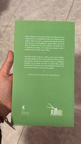 Hombres con un diente de leche