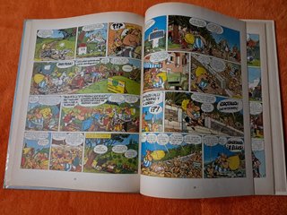 Libro ASTÉRIX - "LA VUELTA A LA GALIA"