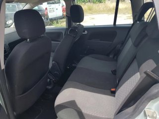 Ford Fusion 2004