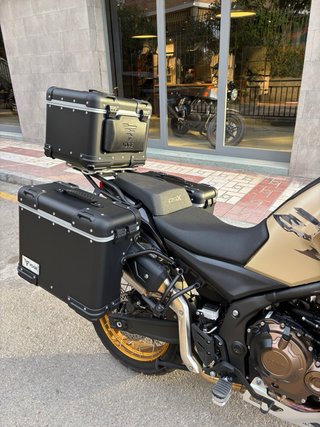 Voge 650 DSX color Arena Adventure