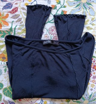 Top Bershka manga larga negro M
