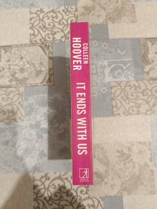 It Ends with Us (edición en inglés)