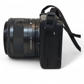 CAMARA CANON EOS M10 EF-M15-45 IS STM  + CARGADOR + CAJA