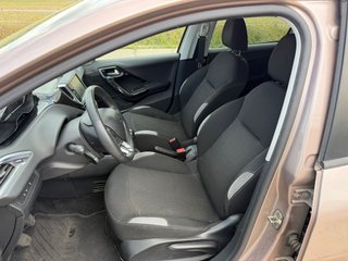 Peugeot 208 HDI 92cv Garantía 1 Año SIN ADBLUE