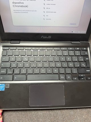Las teclas que no van es la de atras y intro