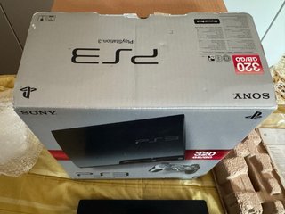 Playstation 3 320GB con scatola da collezione