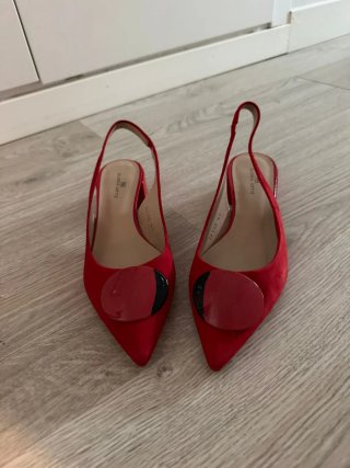 Sandalias Gloria Ortiz rojas talla 41