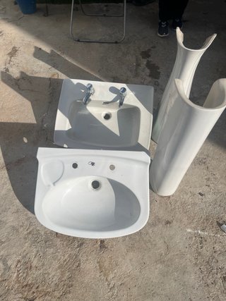 Lavabo de cerámica blanco