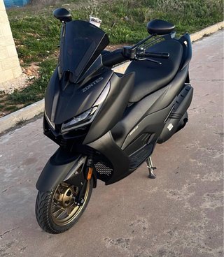 Zontes D125  15 CV Scooter Negro Mate.