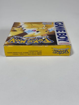 Pokemon Amarillo