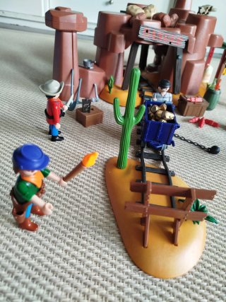 Mina Playmobil Oeste