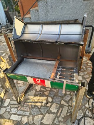 Barbacoa Artesanal  para asados y cocinar a leña