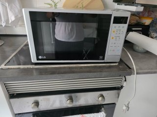 Microondas apenas usado marca LG