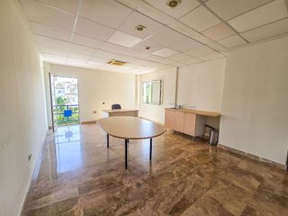 Oficina en alquiler en Los Naranjos - Las Brisas en Marbella