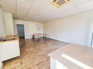 Oficina en alquiler en Los Naranjos - Las Brisas en Marbella