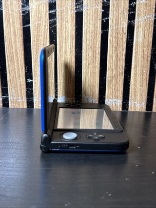 Nintendo 3DS XL + Pokémon Luna+Pennino+Caricatore