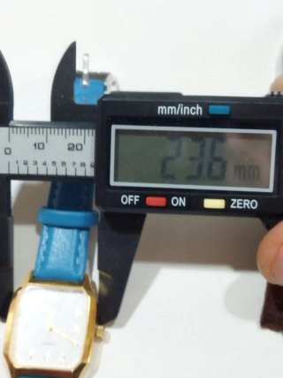Reloj de cuarzo para mujer nuevo