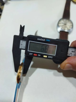 Reloj de cuarzo para mujer nuevo