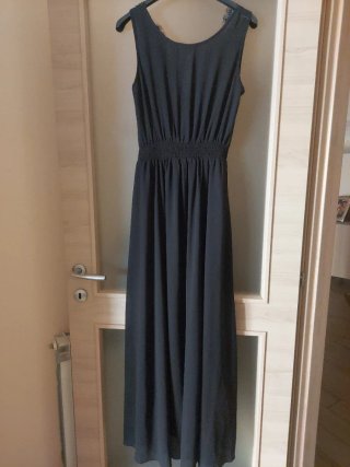 Abito lungo nero con pizzo