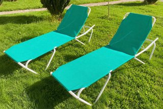2 Tumbonas Verdes y Blancas